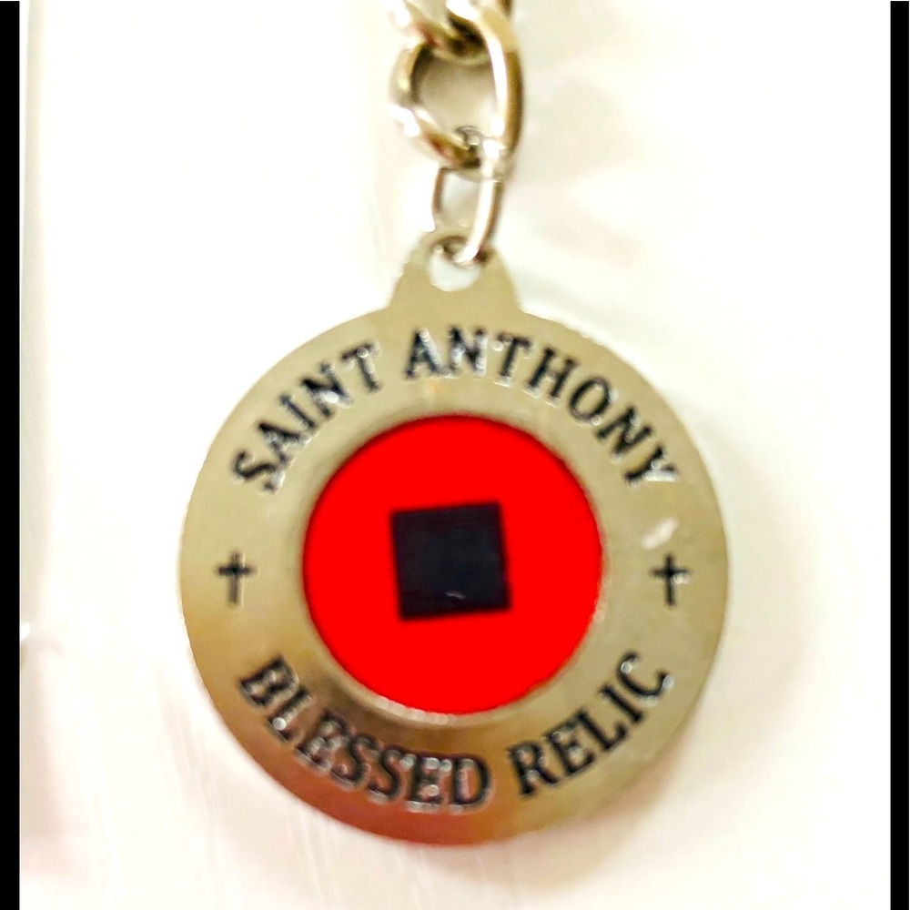 Blessed Saint Anthony relic keychain set and prayer card.Silvertone double sided - Picture 2 of 11